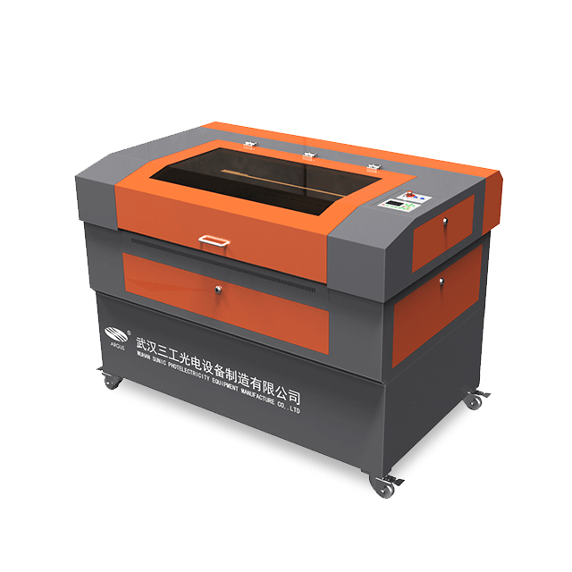 Machine de découpe de gravure au laser de CO2 500 * 700mm pour le bois en caoutchouc